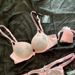 Victoria’s Secret 2011 Limited Edition Swarovski bra